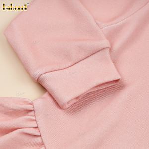 DR4516 – Pull pour bébé fille brodé à la main - Product Image 4