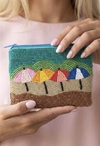 กระเป๋าใส่เหรียญปักลายด้วยมืออย่างประณีต พร้อมลวดลายที่เป็นเอกลักษณ์และดีไซน์กะทัดรัดทันสมัย - Product Image 6