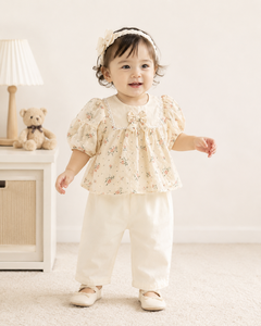 Ensemble haut à fleurs pour bébé fille, manches longues avec détail nœud, pantalon assorti |   Ensemble 2 pièces en coton pour tout-petit - Product Image 4