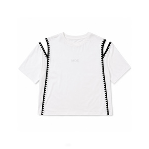 เสื้อยืดผู้หญิงปักลายโทนสีแบบสั่งทำพิเศษ แขนสั้นแบบคัตเอาท์ ผ้าคอตตอนสีพื้น แต่งขอบตัดกัน ใส่ได้ทุกฤดู ใส่ได้ทุกวัน - Product Image 3