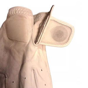 Gant de golf antidérapant en cuir de cabretta, peau de mouton, OEM, personnalisé, en vente - Product Image 2