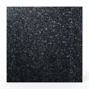 Dalle de granit noir naturel poli pour plan de travail de cuisine, revêtement de sol et revêtement mural - Product Image 1