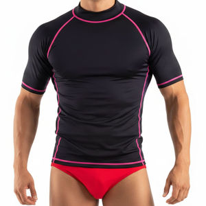 T-shirt de bain pour homme à manches courtes, coupe confortable, jaune et noir, séchage rapide, en polyester, avec logo imprimé sur le devant - Product Image 3
