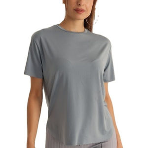 T-shirt femme personnalisé avec logo de marque, meilleur design, style le plus récent, manches courtes, qualité abordable. - Product Image 1