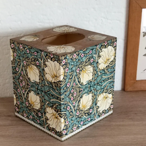 Funda para caja de pañuelos William Morris Pimpernel, decoración floral de lujo para el hogar, decoración Cottagecore para baño y dormitorio de blossom craft india - Product Image 2