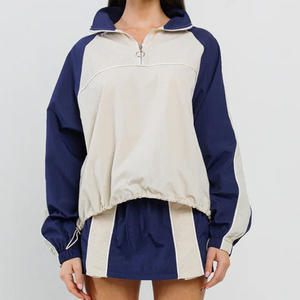 Ensemble deux pièces décontracté pour femme, coupe-vent en nylon uni avec fermeture éclair et short, idéal pour l'entraînement et les loisirs, avec blocs de couleur, personnalisable - Product Image 1