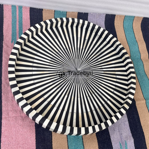 Plateau de service élégant en os incrusté, fait main, décoration de table, accent décoratif Tradebyd - Product Image 3