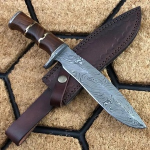 Couteau de chasse artisanal en acier Damas de qualité industrielle avec manche en bois et étui en cuir pour le camping en plein air - Product Image 3