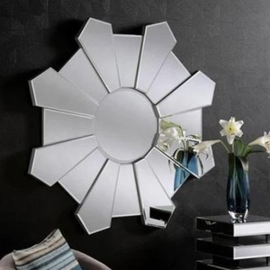 Espejo de Pared Veneciano de Lujo sin Marco con Cristal Biselado Intrincadamente Tallado, Motivos Florales Decorativos y Acabado Refinado - Product Image 1