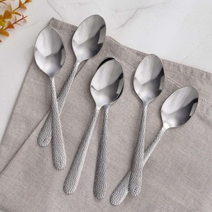 Ensemble de couverts en métal pour table de cuisine moderne, paire de fourchettes de service, conçues pour des besoins de repas haut de gamme - Product Image 5
