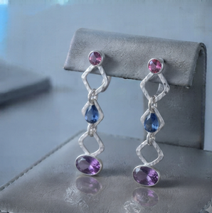 Boucles d'oreilles pendantes géométriques vintage argentées avec pierres roses, bleues et violettes pour femme, bijoux de fête - Product Image 1