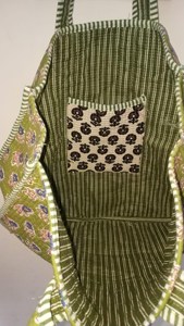 Women Green Quilted Cotton <b>Tote</b> <b>Bag</b> with Floral Print Bohemian Style <b>Summer</b> Casual Zipper Travel Handbag for Women - Product Image 4