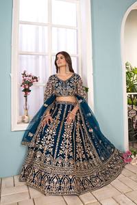 Tenue ethnique traditionnelle indienne pour Diwali, en tissu filet papillon, avec broderie lourde, travail de codage de sequins et motifs, Lehenga Choli Dupatta - Product Image 2