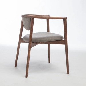 Chaise de salle à manger moderne en bois massif, siège rembourré, dossier incurvé, fauteuil, style mid-century, meubles d'exportation - Product Image 4