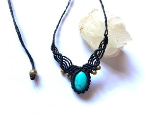 Collar de Macramé Hecho a Mano con Colgante de Turquesa, Piedra Natural, Cordón Negro Ajustable, Joyería Curativa - Product Image 3