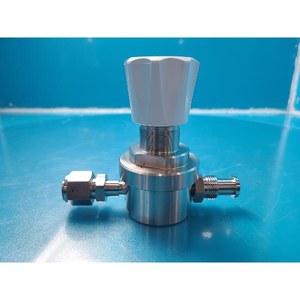 Regulador de Presión de Alta Pureza TESCOM 74-3062TRU30-065, Usado, Piezas de Equipos Semiconductores Legacy - Product Image 2
