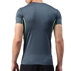 Latest Design Solid Color <b>Men</b> <b>Compression</b> <b>Shirts</b> Comfortable Fitness Wear <b>Men</b> <b>Compression</b> <b>Shirts</b> <b>For</b> Sale - Product Image 3