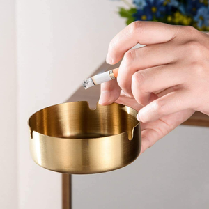 Cendrier rond de luxe en métal doré, coupe-vent en acier inoxydable, design classique, vente en gros, sans couvercle - Meilleure vente - Product Image 1