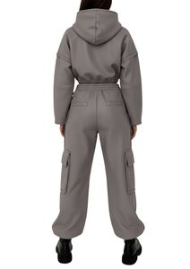 Ensemble coordonné haut de gamme pour femmes en cuir vegan, comprenant un sweat à capuche et un pantalon cargo - Product Image 6