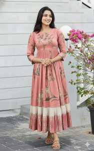 AARYA 2026 Nouvelle Robe Longue Décontractée Imprimée Tendance pour Femme Grande Taille Col Rond en Tissu Mousseline Premium Style Occidental - Product Image 4