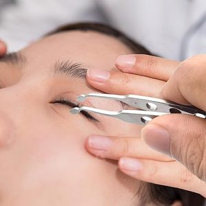 Pince Expresso pour Glandes de Meibom, Outil Professionnel d'Extraction pour Yeux Secs, pour Hommes et Femmes, Approuvé ISO - Product Image 4