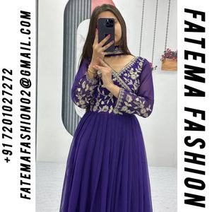 Collections de salwar kameez prêts-à-porter de créateurs haut de gamme, vêtements indiens et pakistanais à motifs floraux brodés, vêtements pour adultes dessinés à la main - Product Image 2