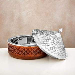 Chauffe-plat décoratif en argent avec couvercle conique et base en bois, motif croisé, élégant récipient à gratin, ustensile de cuisine, décoration intérieure - Product Image 1