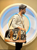 Sac de voyage unisexe en cuir véritable vintage Aryan Exports, motif paillettes, origine Rajasthan, avec roulettes