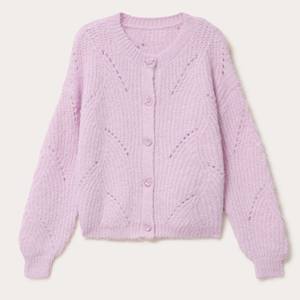 Suéter de Lujo para Mujer, Cuello Redondo, Lana Merino, Transpirable, con Botones, Prenda de Invierno de Alta Gama, Tejido Premium para Europa - Product Image 4