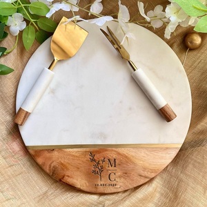 Tabla de Quesos Personalizada de Mármol y Madera de Acacia con Juego de Cuchillos para Queso de Acero Inoxidable Dorado, Plato Premium para Servir Charcutería - Product Image 6