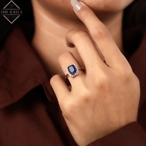 Anillo de lujo con halo de diamantes y zafiro azul, oro amarillo, gema de corte esmeralda, joyería de compromiso nupcial, regalo para mujer, proveedor. - Product Image 5
