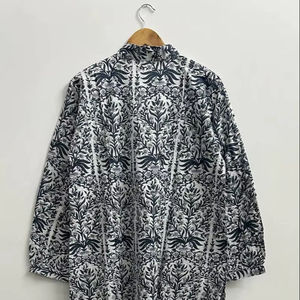 Vestido Kurti de Algodón con Estampado Floral Indigo Estilo Boho: Túnica con Estampado a Mano - Product Image 5