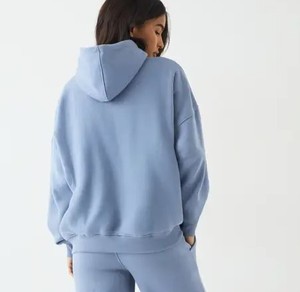Conjunto de Sudadera con Cuello Redondo y Pantalones Deportivos a Juego para Mujer, Fabricante de Ropa con Logotipo Personalizado OEM/ODM - Product Image 4