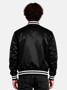 Veste universitaire en satin noir avec bordure à rayures blanches Coupe classique Style décontracté universitaire Col rabattu Fermeture à boutons - Product Image 2