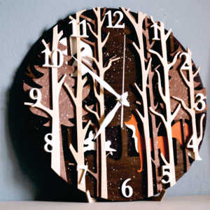 Horloge murale en bois rustique renard de la forêt, 3D superposée, silencieuse, à quartz, ronde, décoration artistique créative pour salon et maison - Product Image 1
