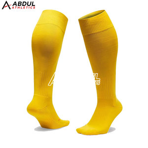 Ensemble de maillot et short de football personnalisé pour équipe, séchage rapide, idéal pour les matchs, l'entraînement et les vêtements de sport de club - Product Image 5