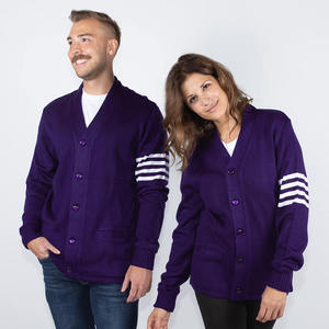 Cardigan en maille noir à col en V croisé pour homme, anti-plis, coupe classique, en acrylique, idéal pour l'hiver - Product Image 5