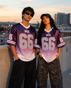 Jersey de Fútbol Americano Unisex Extra Grande, Degradado Morado, Malla Premium, Personalizable, Cuello en V, Estilo Hip Hop, Deportivo e Informal - Product Image 5