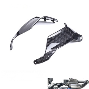 Protector de Manillar de Fibra de Carbono Seca 3K para BMW R1300GS 2023+, Deflector de Viento para Motocicleta, Acabado Brillante/Mate - Product Image 1