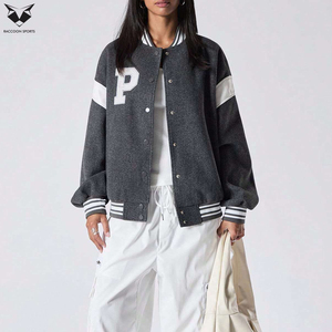 Blouson universitaire pour femme, manches longues, col boutonné, couleur unie, coupe classique, noir, avec bordure contrastante et lettre P sur le devant, idéal pour l'automne - Product Image 2