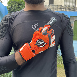 Fabricante Profesional de Guantes de Portero, Guantes de Fútbol de Látex Alemán de Alta Calidad, Guantes de Portero Profesionales - Product Image 2