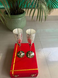 Juego de Vasos de Acero Inoxidable Contemporáneo con Diseño de Loto Elegante, Colección Aarna Royal Look, Paquete de 2, para Regalos Corporativos, Bodas y Diwali - Product Image 5
