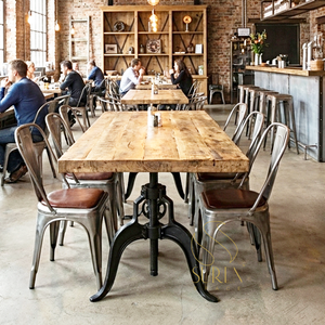 Pied en fer de designer indien et dessus en bois massif Table unique au dernier design de restaurant fabriqué à la main - Product Image 1