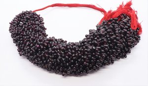 Perles de grenat naturel d'Hyderabadi de qualité AAA, forme goutte lisse, taille Briolette 4x6 MM, grenat rouge, fil de perles lisses de 12 pouces - Product Image 2