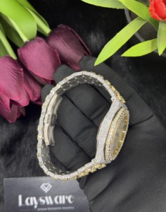 Montre de luxe de haute qualité avec cadran en cristal de saphir moissanite de 41 mm, mouvement automatique japonais, bracelet en acier inoxydable de 22 mm de large, résistante à l'eau - Product Image 4