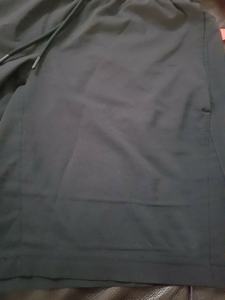 Short de sport décontracté et écologique pour homme, poches zippées, anti-rides, élastique, taille moyenne, vêtements d'entraînement pour la course à pied - Product Image 4