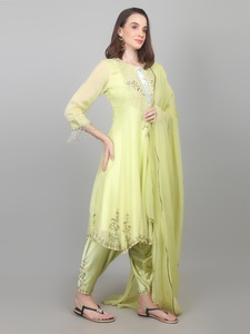 Ensemble de robe Anarkali 3 pièces pour femme, style décontracté, avec broderie Dana, collection ethnique Western Wear, choix intelligent. - Product Image 4
