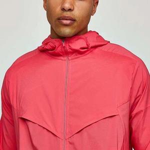 Conjunto Deportivo Casual de Dos Piezas para Hombre: Chaqueta Cortavientos de Nylon con Cremallera y Pantalones Cortos Jogger, Tallas Grandes - Product Image 4