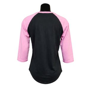 Camiseta de Béisbol Rosa y Negra para Mujer, Manga Raglán, Jersey Deportivo Casual con Botones al Frente, Diseño con Letras Bordadas, Moda - Product Image 3