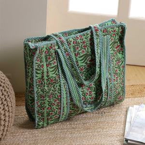 Bolso Tote de Algodón Acolchado Verde para Mujer, Bolso de Hombro Floral Vintage Hecho a Mano, Bolso Abierto Estilo Bohemio para Uso Diario - Product Image 1